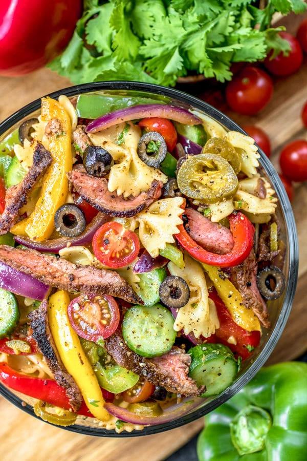 Steak-Fajita-Nudelsalat 3 gegrillter Steak Fajita Nudelsalat