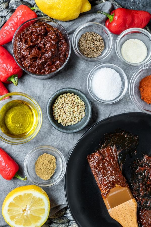 Harissa-Paste 4 Zutaten zur Herstellung von Harissa-Paste