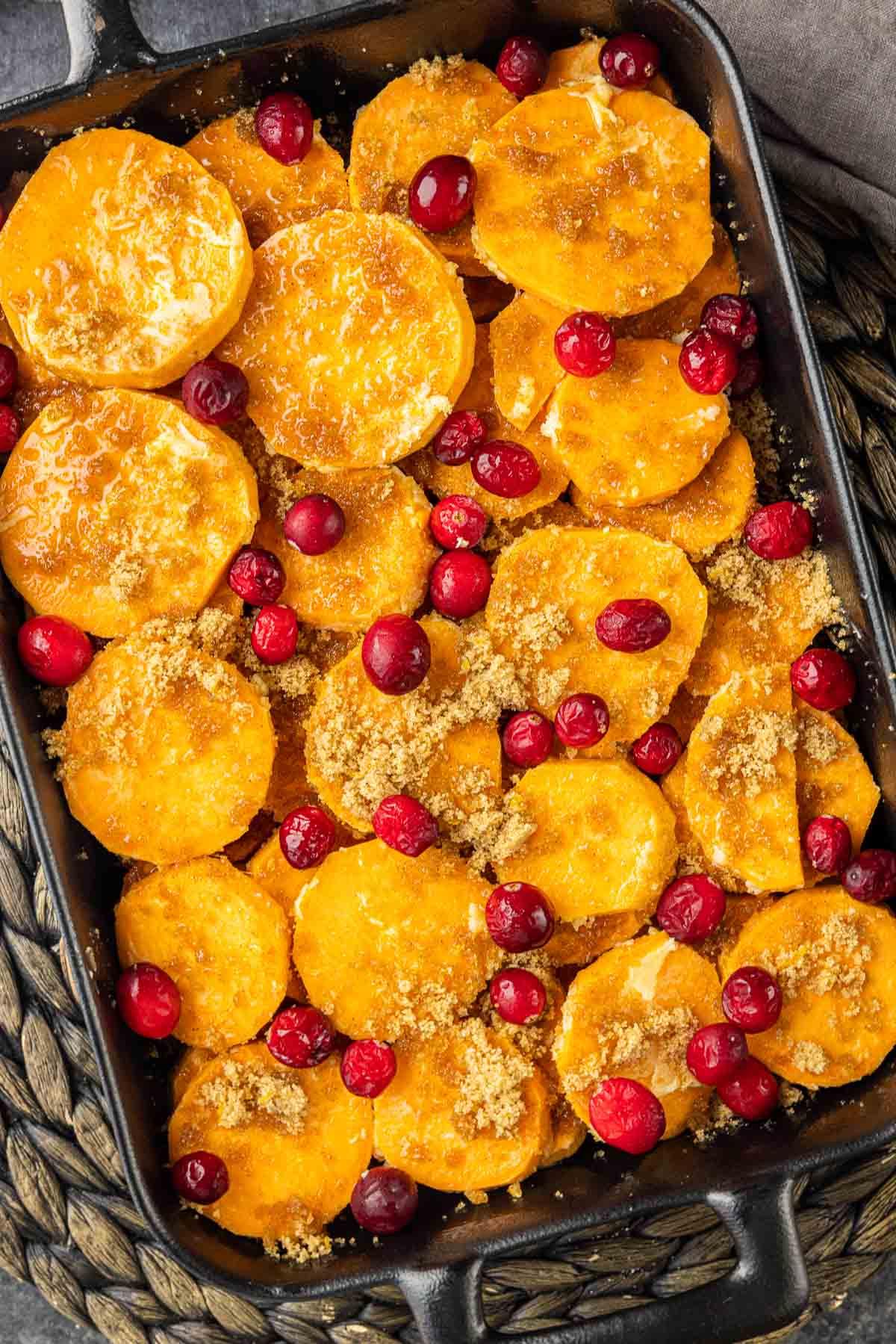 Cranberry-Süßkartoffel-Auflauf 11 Anleitung zur Zubereitung von Süßkartoffel-Preiselbeer-Auflauf