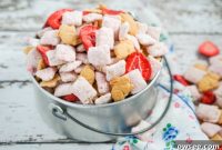 Strawberry Cheesecake Crunch Mix