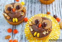 Hoot-Worthy Peanut Butter Chocolate Cupcakes