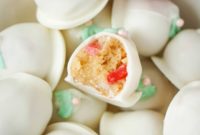 Easy Strawberry Cheesecake Truffles
